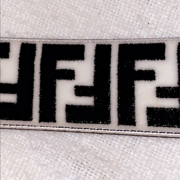 Fendi women’s Velvet FF Motif Waist Belt - sz75/30 - Picture 5 of 14